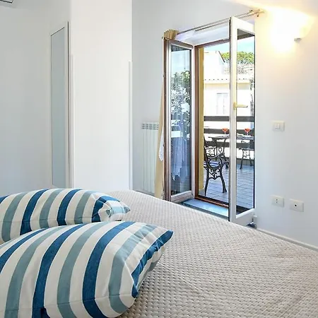 Apartament Lovely Eugenio's Massa Lubrense